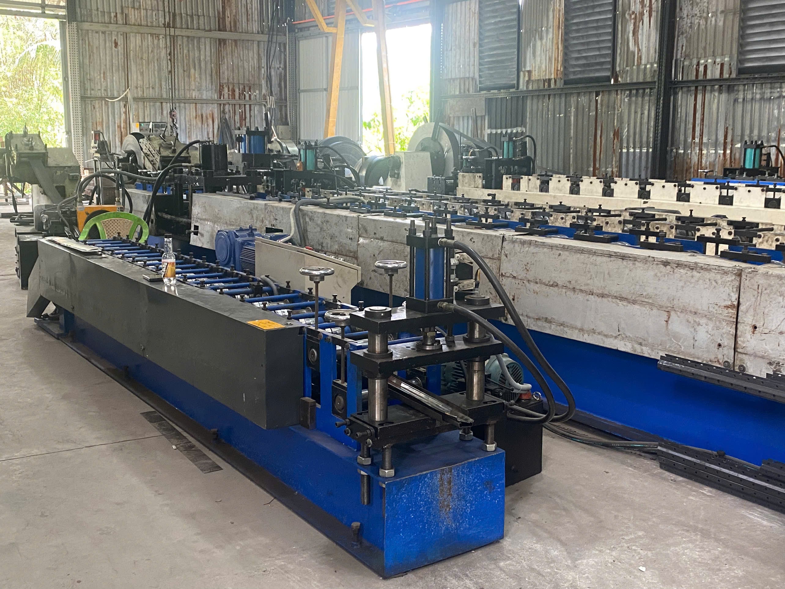 Metal forming machine 2